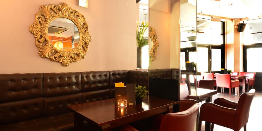 Cocktail Bar Booth
